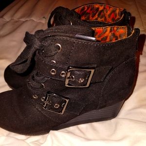 Girls Justice wedge heeled booties sz 13